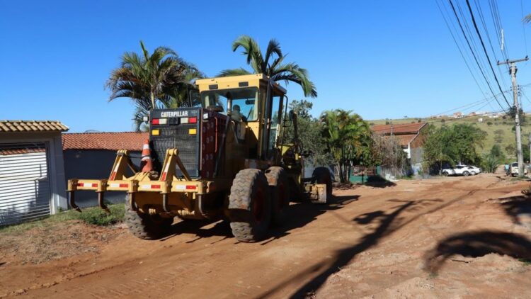 Infraestrutura para pavimentação asfáltica com drenagem e guias