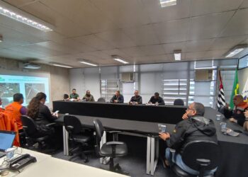 Avaliação de riscos de incêndios, monitoramento climático e infraestrutura para combate em reunião da Operação Estiagem