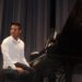 Cantores líricos acompanhados ao piano durante recital