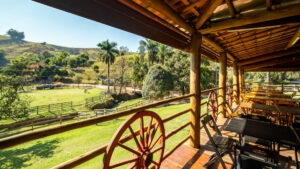 Turismo Rural com atrações gratuitas e gastronomia típica em cidade da região