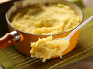Purê de batata cremoso: receita fácil, saborosa e perfeita