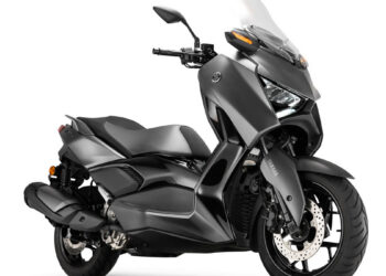 XMAX 300