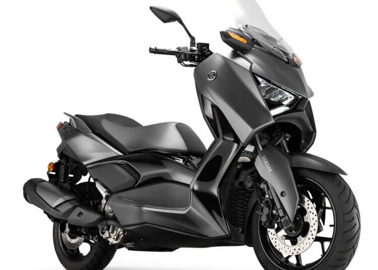 XMAX 300