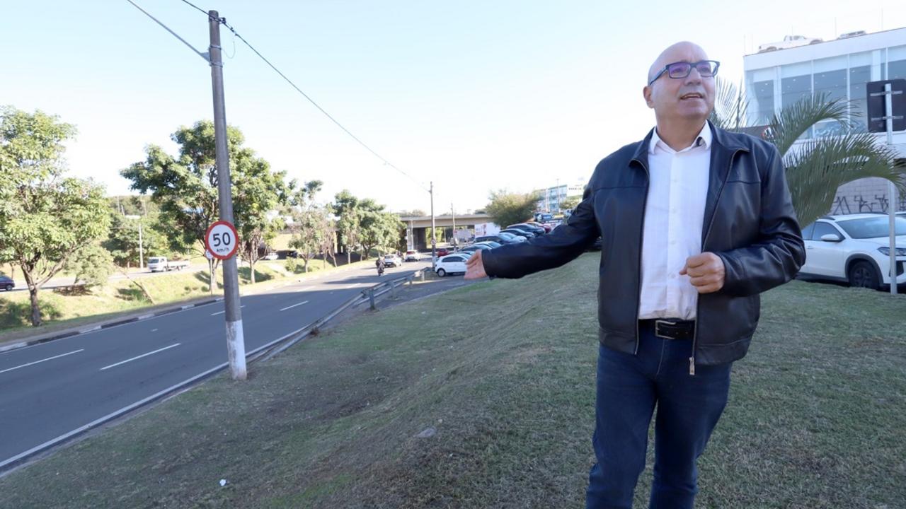 Prefeito Dário Saadi mostra local da nova alça de acesso para agilizar deslocamentos