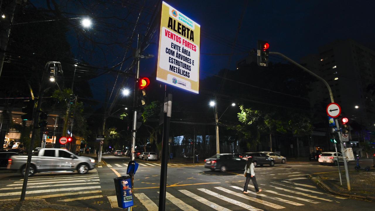 Campinas reforça orientações de segurança com alertas sobre ventos fortes nos painéis digitais da cidade