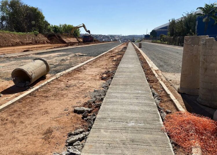prolongamento da avenida Panaíno