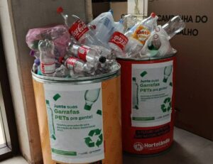 Hortolândia inicia campanha para arrecadar garrafas PET e CDs para decoração do Natal Sustentável