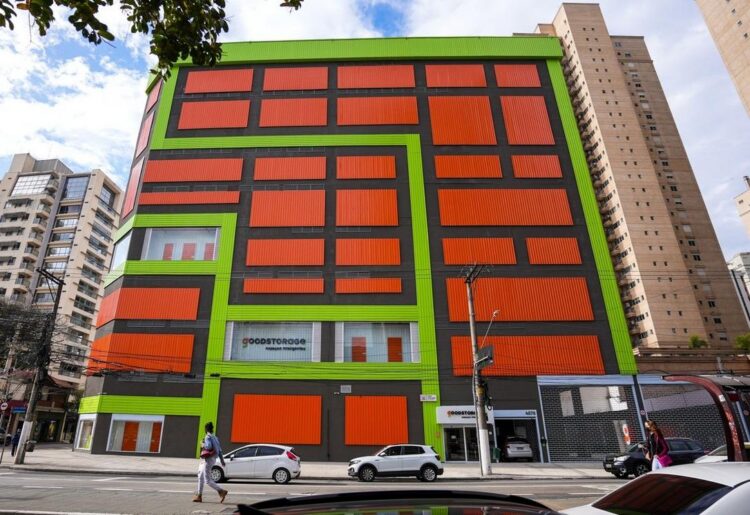 Imagem ilustrativa de uma unidade de self storage