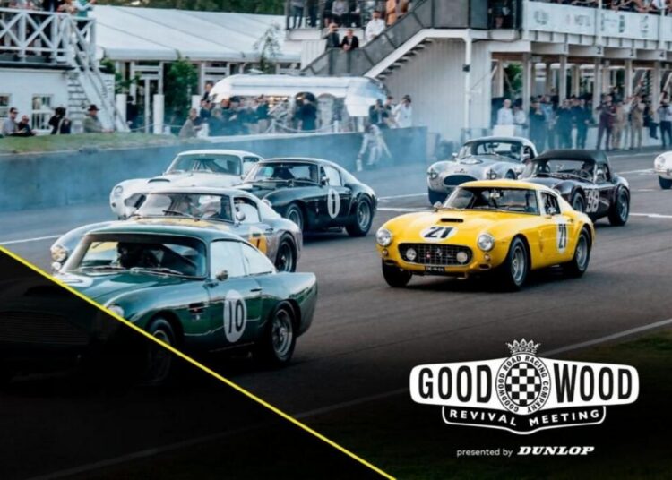 Pneu Dunlop em evento Goodwood Revival