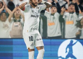Jogadores do Santos em campo