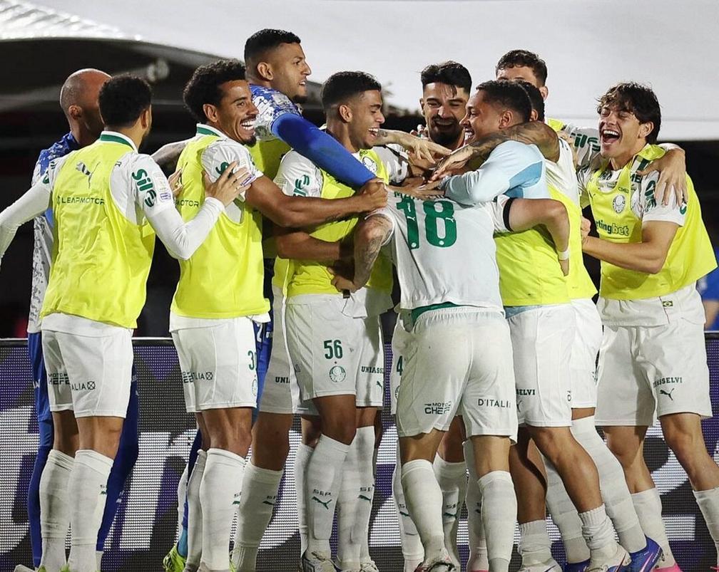 Palmeiras comemora goleada no Barradão
