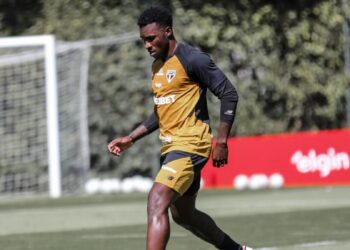 Jogadores do São Paulo durante o treino