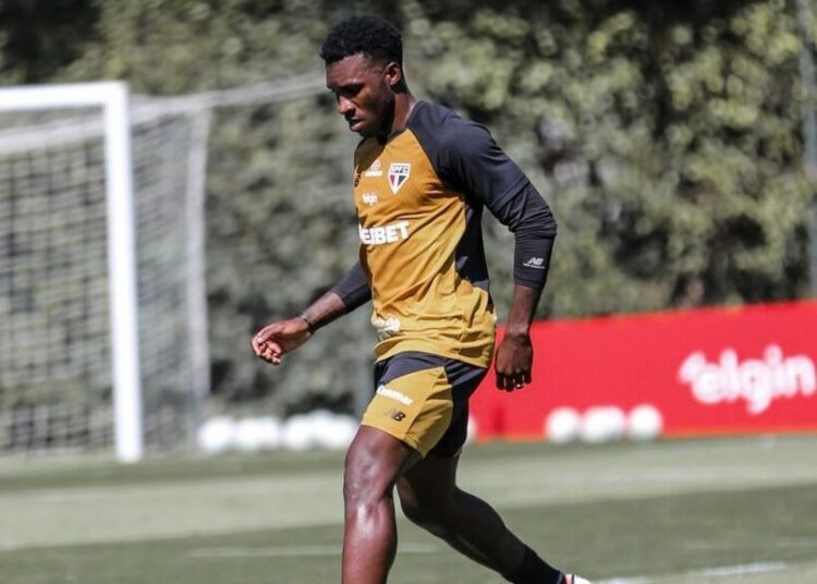 Jogadores do São Paulo durante o treino