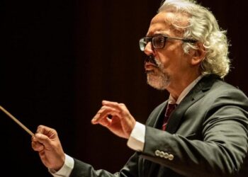 Regente Ricardo Bologna professor e diretor artístico da Orquestra Sinfônica da USP