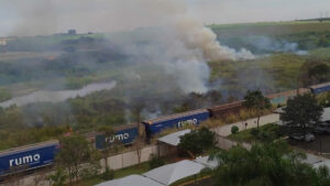 Princípio de incêndio é registrado próximo à linha férrea em Hortolândia