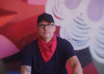 Formas dinâmicas, cores vibrantes e referências ao universo musical caracterizam a identidade visual da Semana da Música 2026
