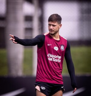 River Plate demonstra interesse em Rodrigo Garro, meia do Corinthians