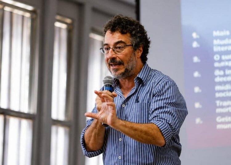 Jorge Melguizo durante palestra para estudantes