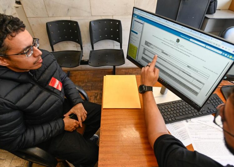 Prazo de 15 dias para envio de documentos e posse dos novos servidores