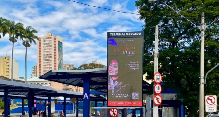 Equipamentos apresentam informações sobre espetáculos, exposições, festivais, oficinas, feiras e outras atrações gratuitas