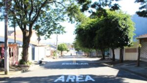 Prefeitura conclui revitalização da sinalização no Jardim Adhemar de Barros
