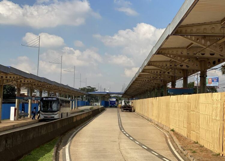 ônibus elétricos