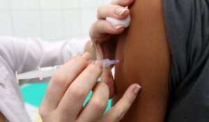 Hortolândia amplia vacinação contra HPV para adolescentes de 15 a 19 anos até dezembro