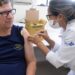 Ampliação temporária da vacinação contra pneumonia com doses disponíveis