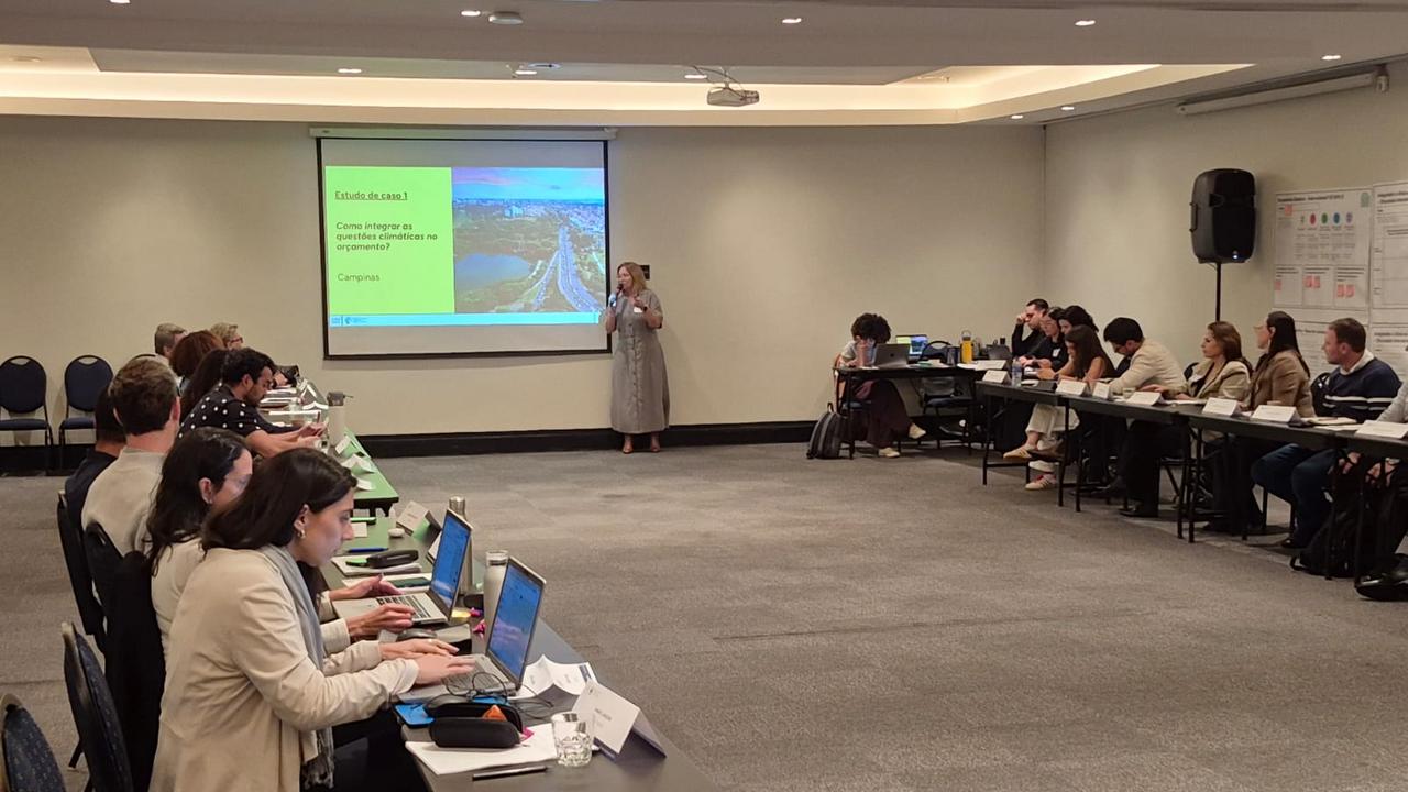 Encontro reúne sete cidades brasileiras para integrar questões climáticas ao planejamento e orçamento público