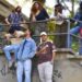 Olhar sobre a vida nas ruas e contradições do espaço urbano com música e performance