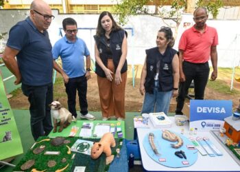 Prefeito Dário Saadi visita estande da Saúde durante Chega Junto no Jardim Icaraí