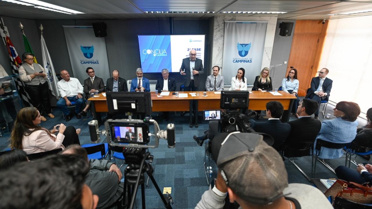 Cerimônia de lançamento da segunda etapa do Concilia Campinas com prefeito Dário Saadi