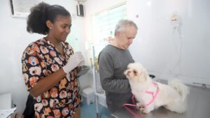 Unidade 1 do Consultório Veterinário Móvel inicia atendimento em Sousas dia 13