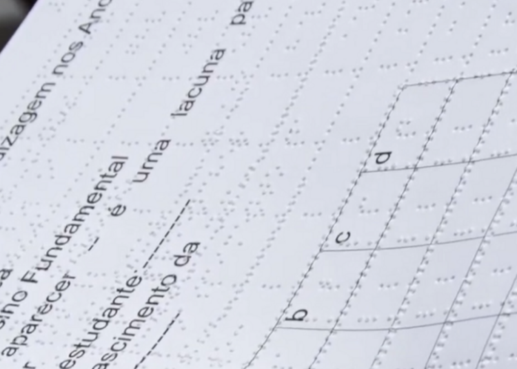 Prova em braille usada na Educação Especial