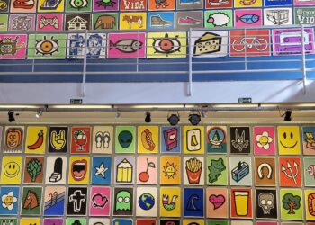 Mostra com gravuras em serigrafia, pôsteres, stickers e obras históricas do coletivo