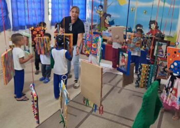 Exposição sobre diversidade racial