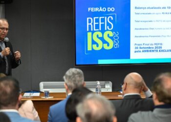 Secretário Aurílio Caiado em evento sobre adesão ao Refis do ISSQN