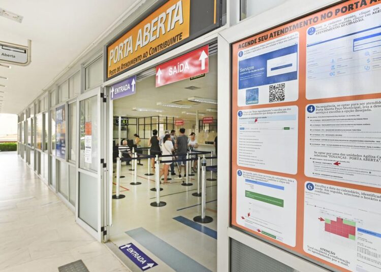 Atendimento presencial segue nesta sexta-feira, 21, no Porta Aberta do Paço Municipal