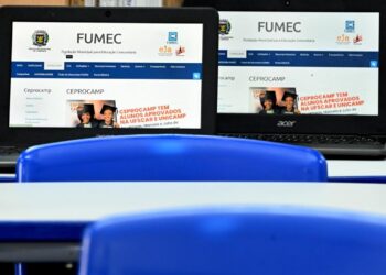 Educação profissional gratuita de nível técnico e programação com palestras e debates em Campinas