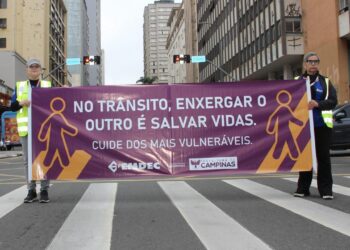Campanha estimula proteção de pedestres para reduzir atropelamentos e destaca datas do Dia do Pedestre e do Ciclista