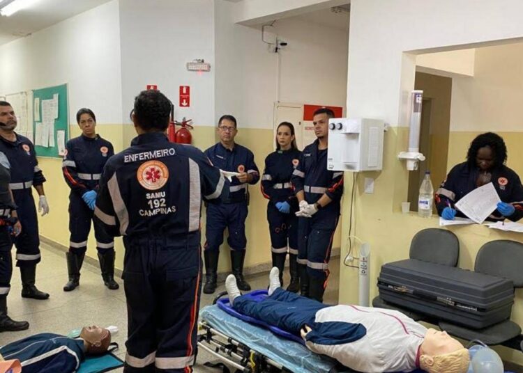 Politraumas envolvem lesões múltiplas e capacitações da equipe combinam teoria e prática real