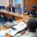 Vice-prefeito e secretário de Segurança Pública conversam com guardas municipais em reunião