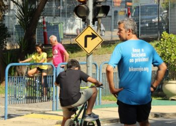 Próxima aula está marcada para o dia 27 de setembro|Oficina é aberta para pessoas de todas as idades