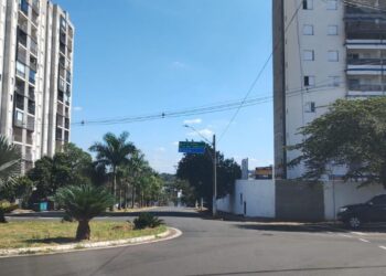 Av. Fermino Maltarollo, sentido Câmara Municipal, fica interditada a partir de sábado (29) para obras de drenagem