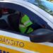 Agentes da Mobilidade Urbana orientam o trânsito durante bloqueio na rua 14 de Dezembro