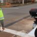 Bloqueio da via ocorre no trecho entre a rua Benedita Iny de Ávila e a avenida John Boyd Dunlop