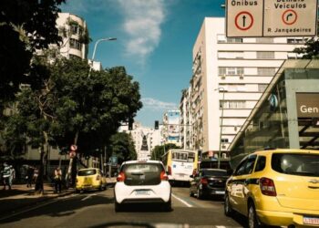 Imagem sobre licenciamento de veículos