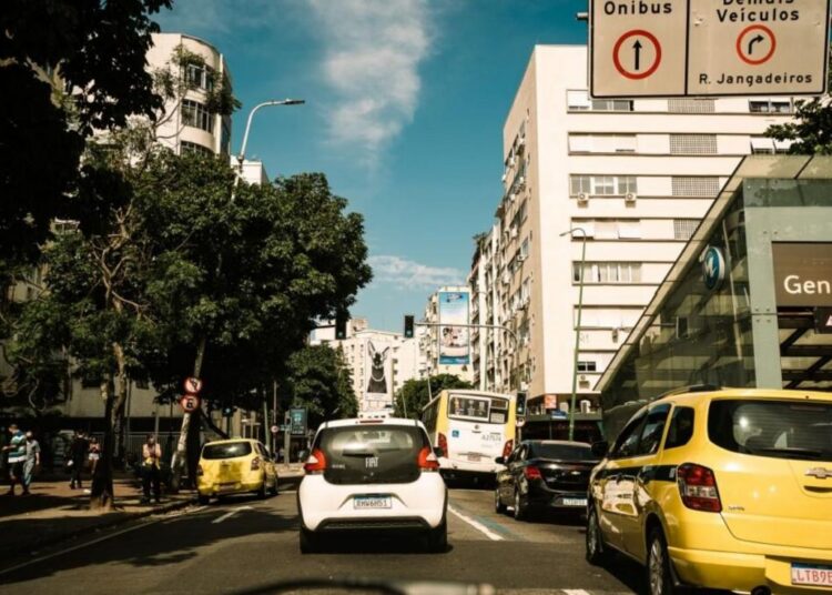 Imagem sobre licenciamento de veículos