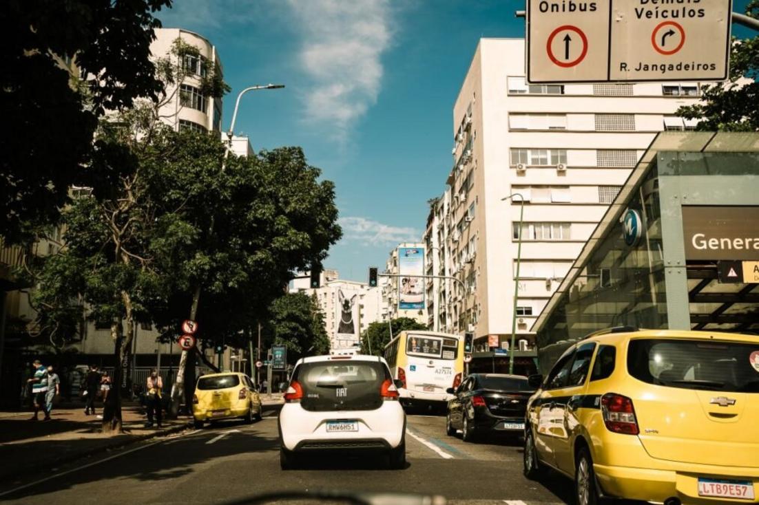 Imagem sobre licenciamento de veículos