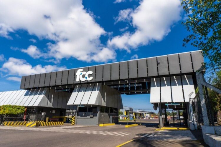 Imagem da nova fábrica da FCC